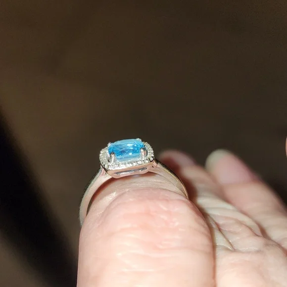 14k White Gold Ladies Blue & Diamond Ring ring - Picture 15 of 17